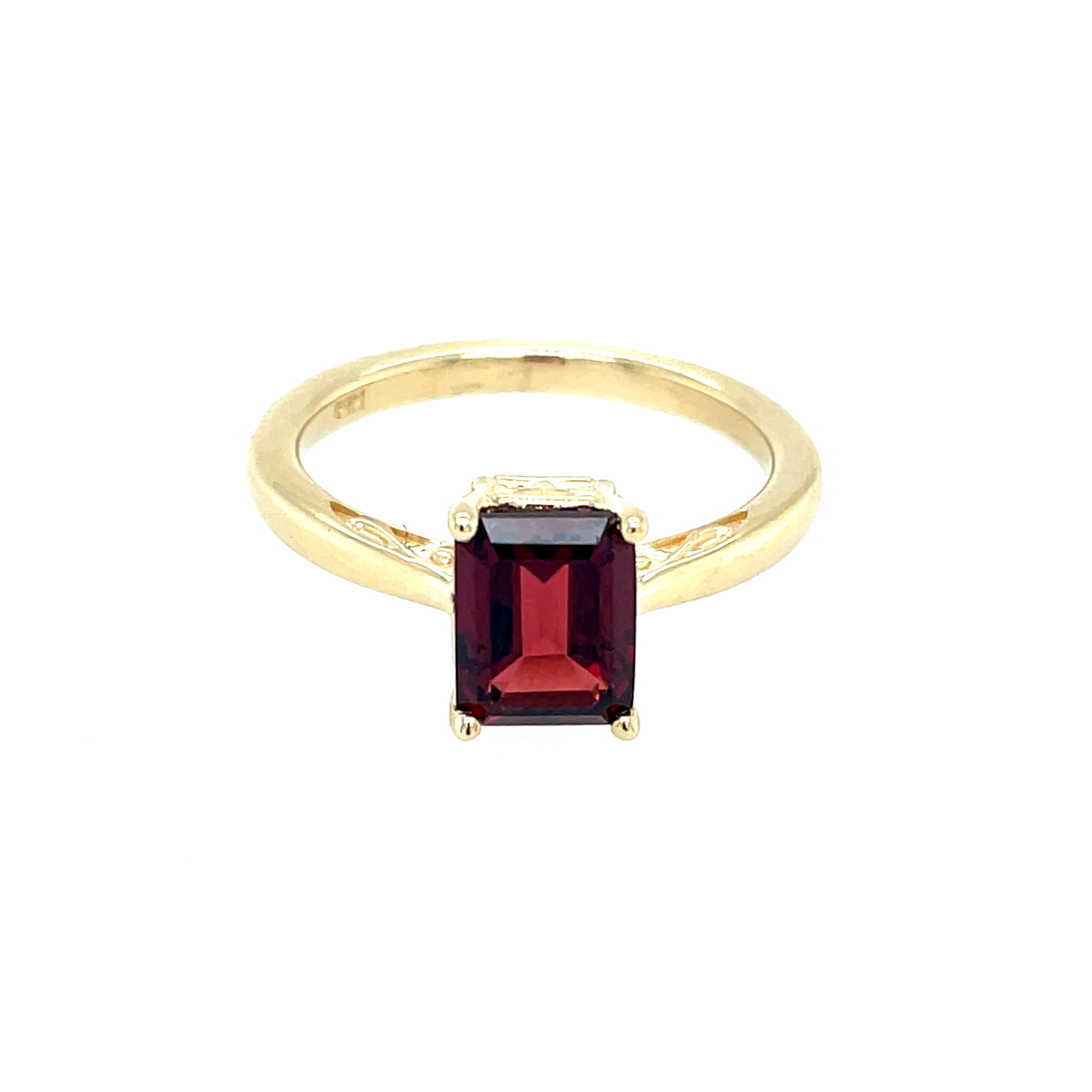 Yellow Gold Garnet Ring